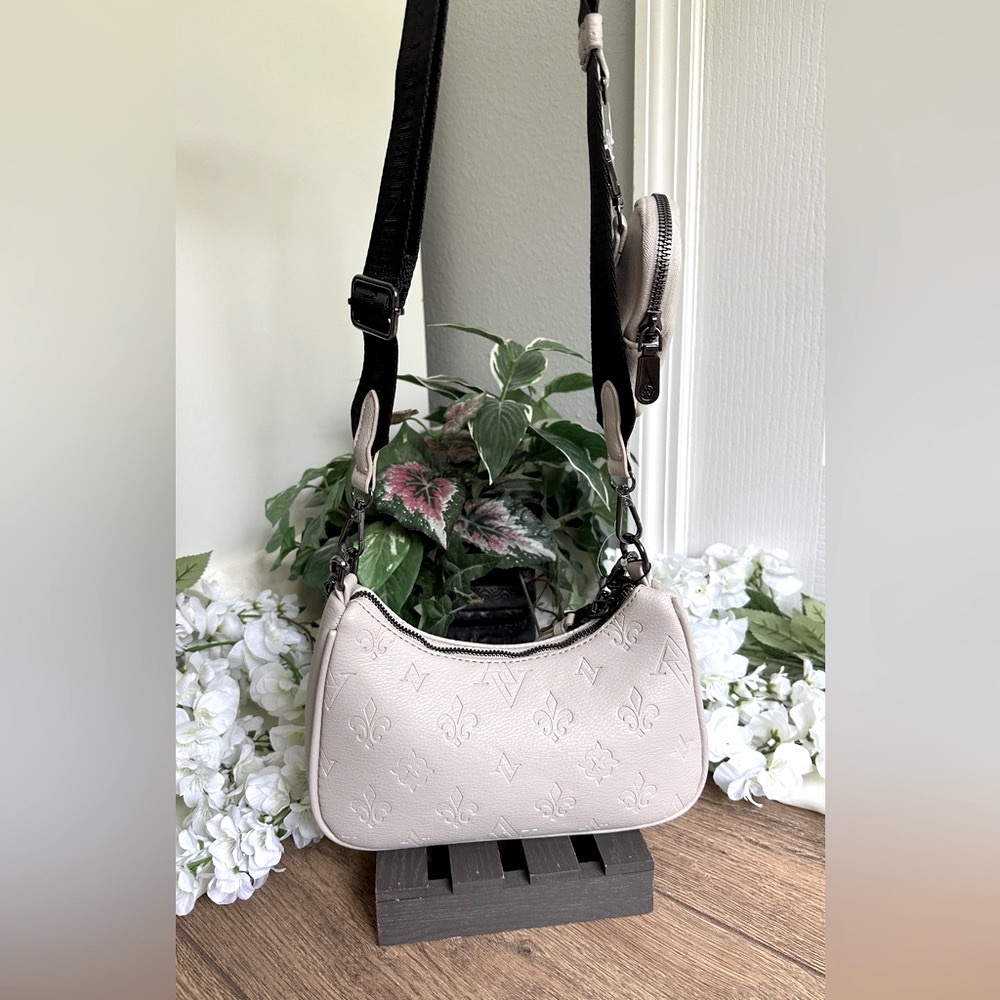 Adrienne Vittadini VL Taupe Downtown Diva Guitar Strap Hobo Crossbody - NWT - Picture 5 of 10